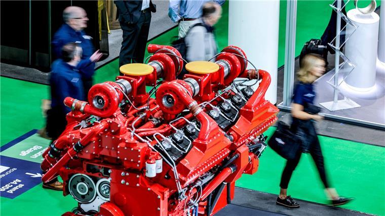 Schiffbaumesse beginnt - was die Branche beschäftigt Auf der nach Veranstalterangaben weltweit führenden Messe der maritimen Industrie werden von Dienstag bis Freitag mehr als 2.000 Aussteller und 40.000 Fachbesucher erwartet. (Archivbild)