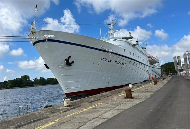 Kreuzfahrtschiff „Ocean Majesty“ wird Wohnheim für Geflüchtete Auf der „Ocean Majesty“ sollen ab Ende August rund 300 Menschen vorübergehend wohnen.