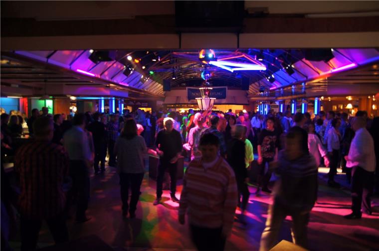 Night Fever: Disco-Party bei Roes in Lintig Auf der Tanzfläche bei Roes dürfte es bei der Night-Fever-Party durchaus einen großen Auflauf geben.