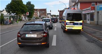 Auf der Weserstraße in Bremerhaven-Wulsdorf hat es einen Lkw-Unfall gegeben.