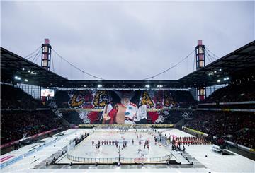 Auf die Fischtown Pinguins wartet kurz vor Weihnachten ein absolutes Highlight - ein Freiluftspiel gegen die Kölner Haie im RheinEnergieStadion.