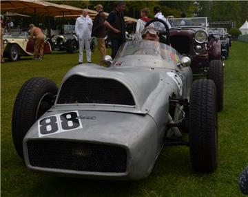 Auf die Plätze, fertig, los! Bei den Vintage Race Days In Rastede geben am Wochenende 60 Vorkriegswagen Gas.
