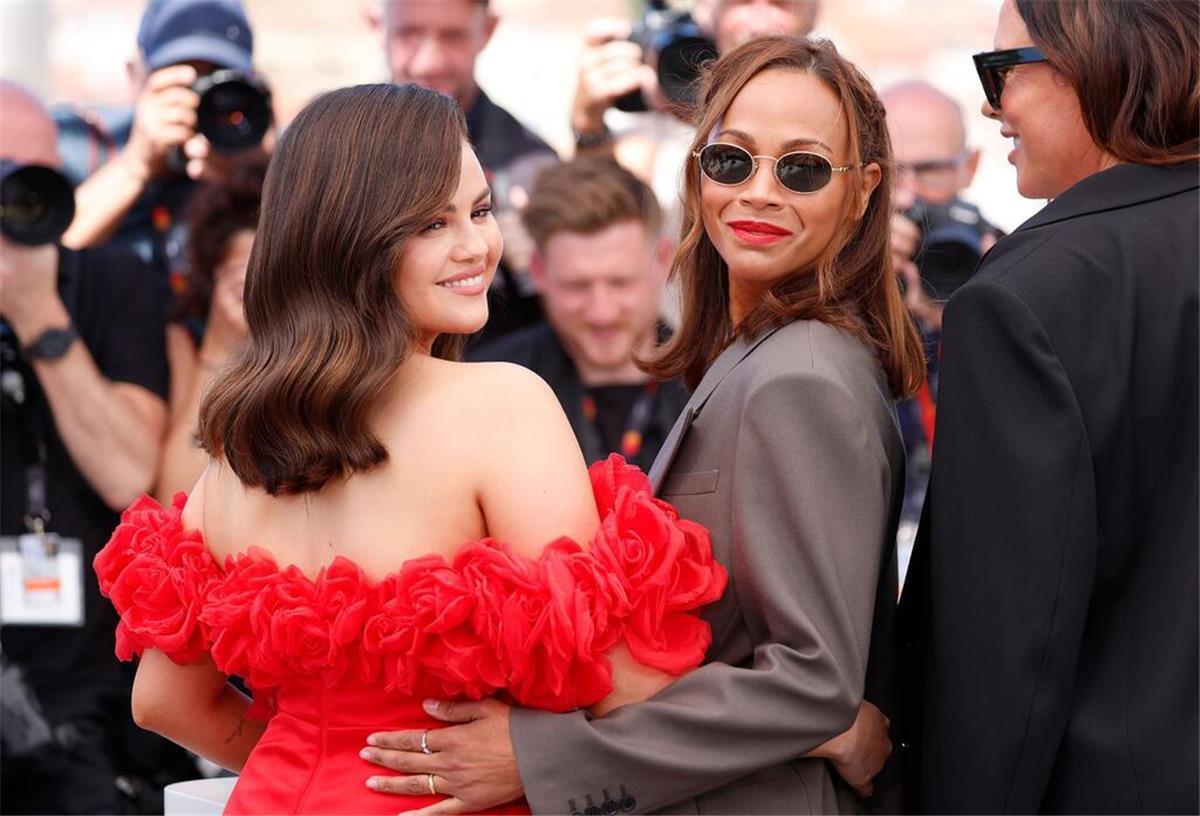 „The Life of Chuck“ gewinnt beim Filmfest in Toronto Auf Platz zwei: Der Film „Emilia Perez“ mit Selena Gomez und Zoe Saldana.