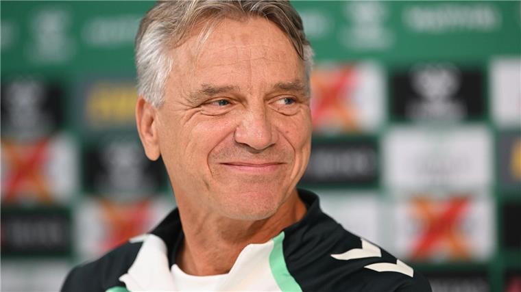 Werder kassiert Niederlage beim Tag der Fans Auf Werder Bremen wartet vor dem Saisonstart noch viel Arbeit.