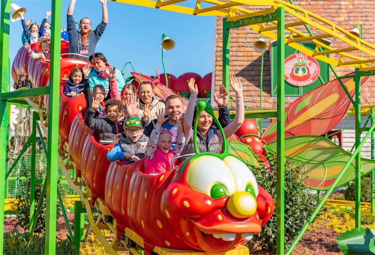 Ab geht die wilde Fahrt: Karls Erlebnis-Dorf soll am 15. Mai eröffnen Aus dem ehemaligen Famila-Markt in Loxstedt wird ein Freizeitpark.