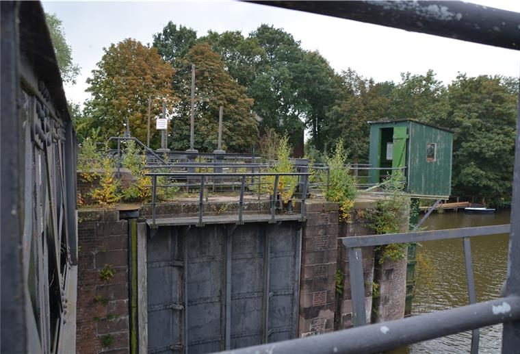 Schiffdorfer Stauschleuse: Politik drängt auf Sanierung Schiffdorfer Stauschleuse