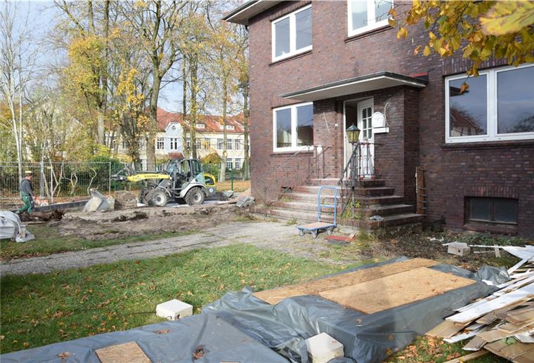 Aus der ehemaligen Zahnarztpraxis an der Bahnhofstraße wird ein Nebengebäude des Gymnasiums.