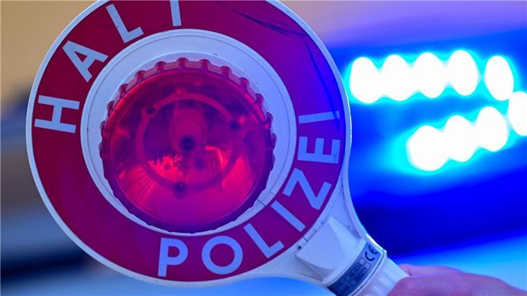 Motorradfahrer liefern sich Verfolgungsfahrt mit Polizei Aus einer geplanten Verkehrskontrolle der Polizei wurde eine Verfolgungsfahrt. (Symbolbild)