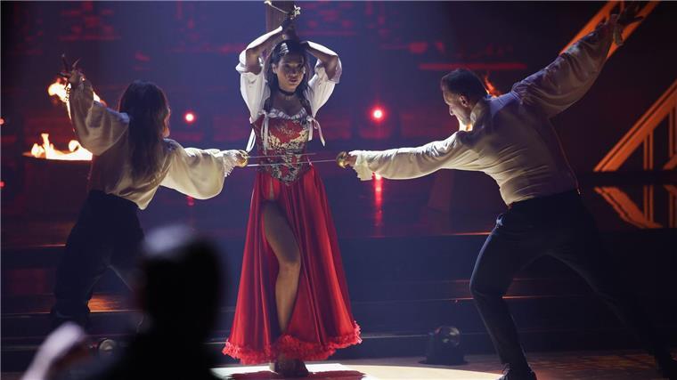 „Let’s Dance“: Paola Maria raus, Neubauer auf Wolken Aus für Paola Maria.