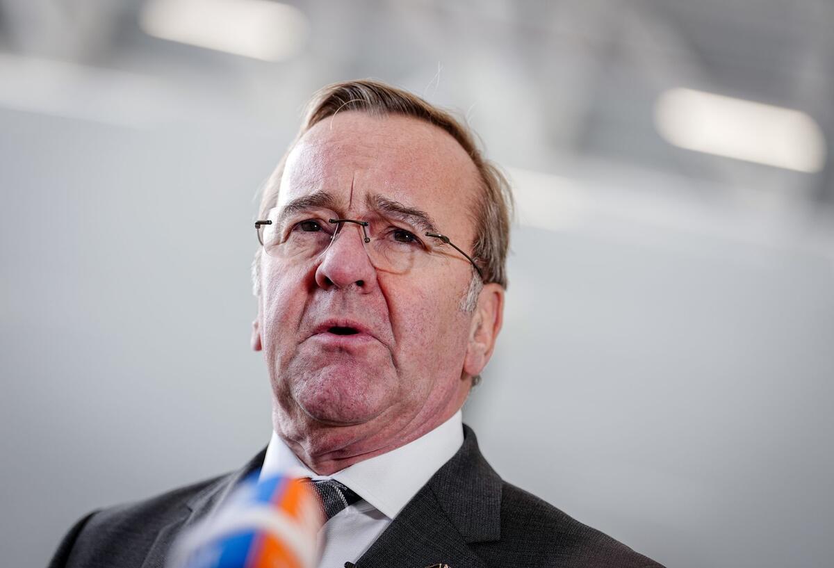 Aus Sicht von Übersetzer Klaus Jöken hat der Pistorius aus dem „Asterix“-Band eine verblüffende Nähe zum deutschen Verteidigungsminister. (Archivbild)