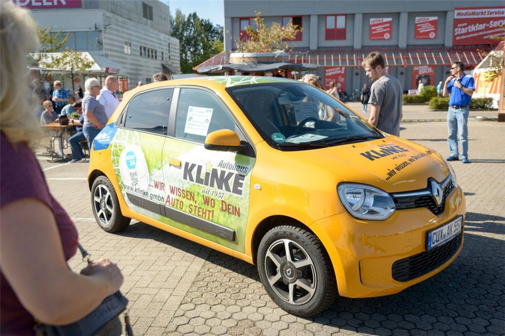 Automesse in Spaden. Diesen Twingo konnte man gewinnen. Foto: Schimanke