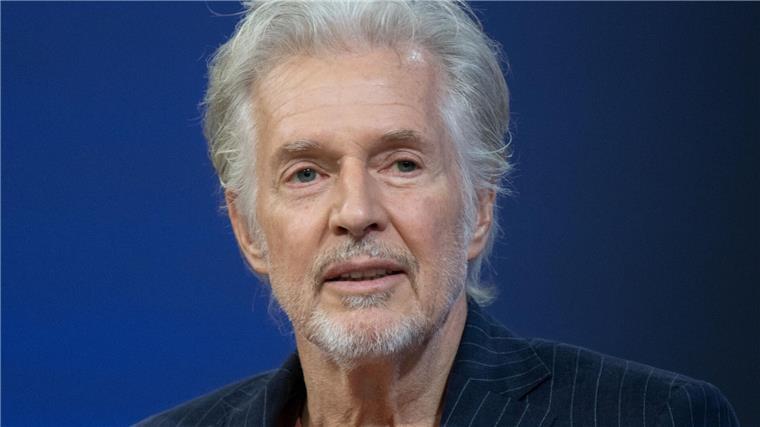 Buchmesse: Debatten über Zukunftsthemen Autor Frank Schätzing spricht auf der Buchmesse in Frankfurt.