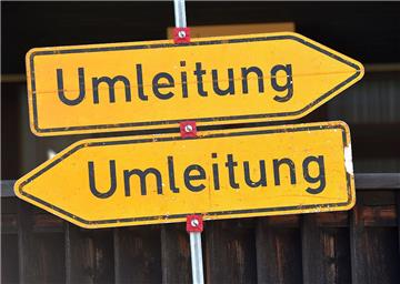Autos können am Sonntag nicht so einfach durch den Fischereihafen fahren.