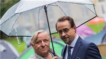 Axel Prahl und Jan Josef Liefers sind wieder als TV-Ermitler unterwegs.