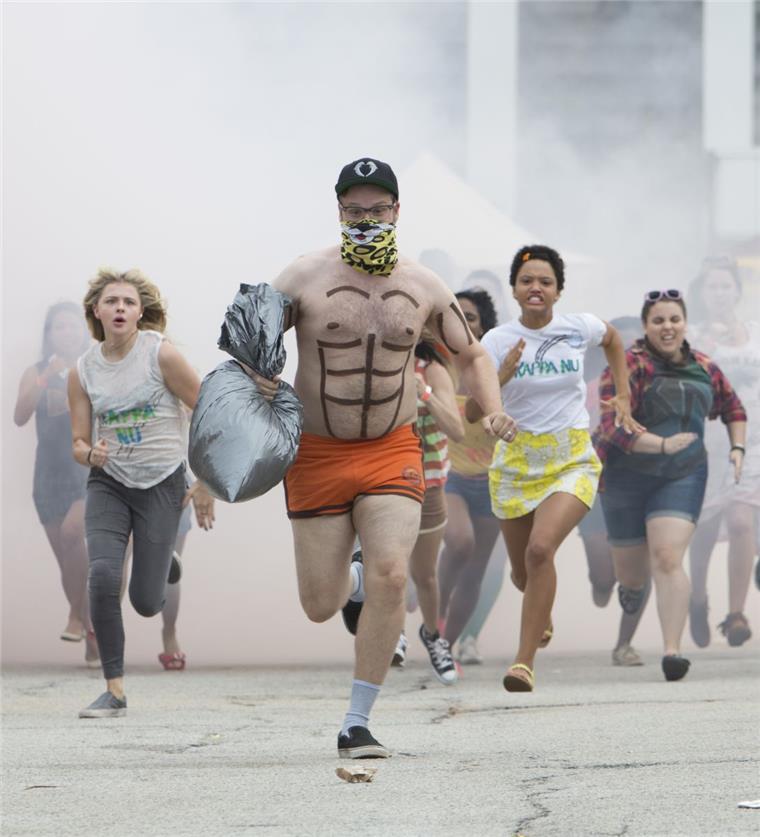 Neu im Kino: Bad Neighbors 2 und Triple 9 Bad Neighbors 2 kommt in die Kinos. Auch Triple 9 flimmert ab Donnerstag auf der Leinwand.