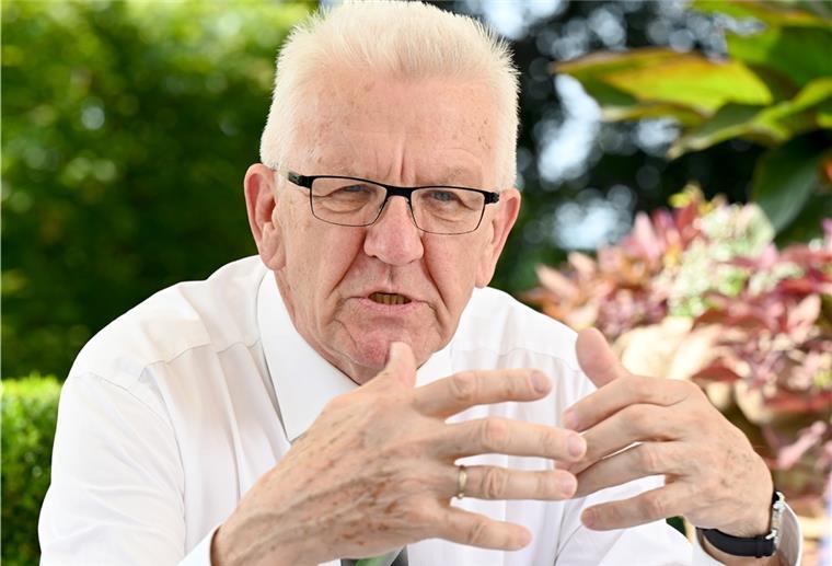 Steigende Inzidenz: Einschränkungen für Ungeimpfte drohen Baden-Württembergs Ministerpräsident Winfried Kretschmann (Grüne) hält auch eine Impfpflicht für denkbar.
