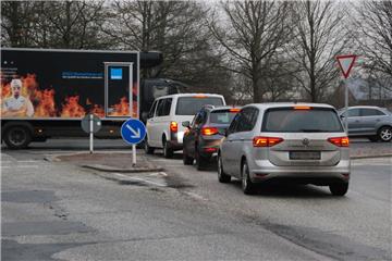Bald droht hier eine Vollsperrung: die Kreuzung L 1217B 6.