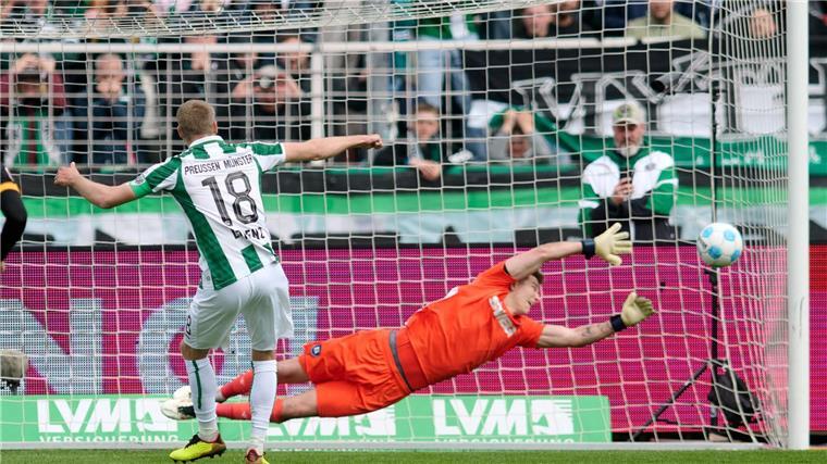 Ball zu lange festgehalten? Ecke für den Gegner Ball beim Schießen des Elfmeters aus Versehen doppelt berührt? Dann wird er ab jetzt wiederholt.