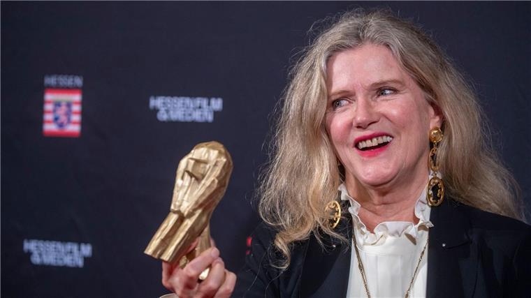 Barbara Sukowa erhält den Ehrenpreis des Filmkunstfestes Mecklenburg-Vorpommern. (Archivbild)