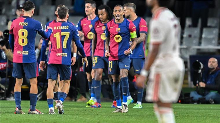 „Harakiri“: Bayern-Debakel bei Wiedersehen mit Flick Barcelona-Jubel gegen die Bayern.