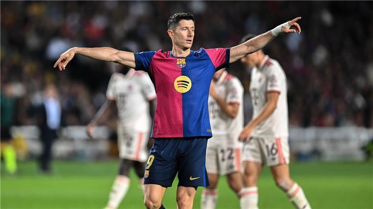 „Harakiri“: Bayern-Debakel bei Wiedersehen mit Flick Barcelonas Robert Lewandowski trifft gegen seinen Ex-Club.