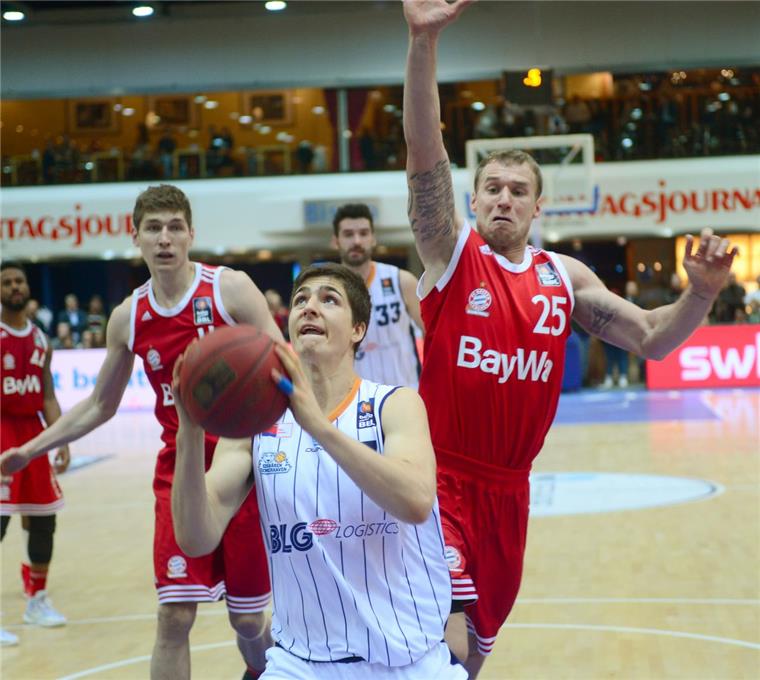 Basketball: Ariel verlässt die Eisbären Basketball-Profi Adam Ariel kehrt den Eisbären Bremerhaven den Rücken. Foto Scheer
