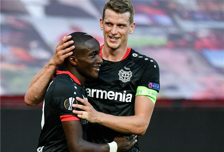 Europa League: Bayer Leverkusen ist bereit für Inter Mailand Bayer Leverkusen - hier mit Moussa Diaby (links) und Lars Bender - freut sich auf den Vergleich mit Inter Mailand.