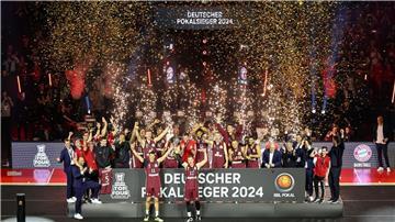 Bayern München kann in Weißenfels seinen Titel im Pokal verteidigen.