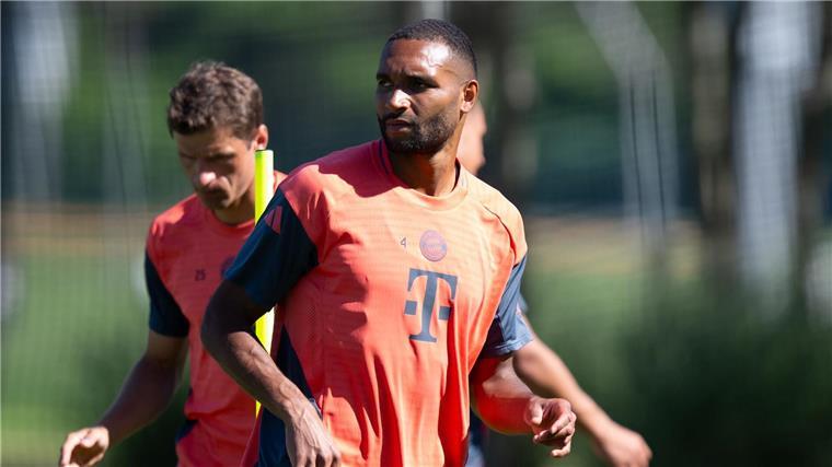 Bayern treffen auf härteren Gegner Bayern-Spieler Jonathan Tah erwartet ein intensives nächstes Spiel bei der Club-WM.