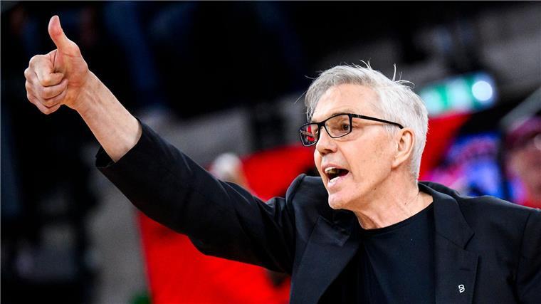 Bayern-Basketballer stabilisieren Tabellenführung Bayern-Trainer Gordon Herbert sah einen Erfolg seines Teams in Oldenburg.