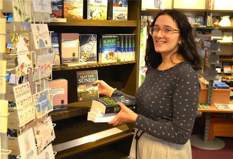 Neuerscheinungen, Klassiker und Indie-Tipps: „Beerster“ Buchclub startet Frida Slominski von der Buchhandlung Schließke in Bad Bederkesa erkennt unabhängig vom Valentinstag eine höhere Nachfrage nach Liebesgeschichten, "um dem Schrecken des Alltags etwas Positives entgegenzusetzen".