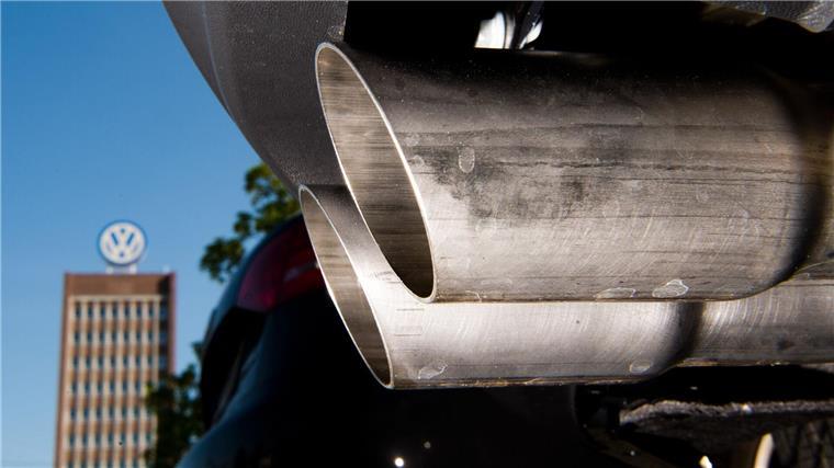 Die dreckigsten Autos fahren im Wendland Bei Abgasen und Volkswagen fällt vielen das Wort „Skandal“ als Ergänzung ein - die Heimat des Konzerns liegt beim Anteil sauberer Autos allerdings auf dem ersten Platz.