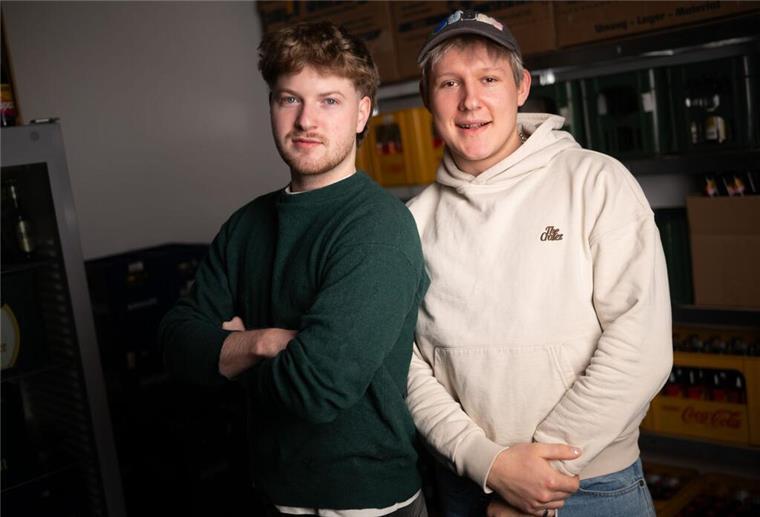 Rap-Crew 01099 über ihre Wurzeln: „Geile Leute“ in Dresden Bei Auftritten spricht sich die Rap-Crew öfter gegen Rechts und für Offenheit aus.