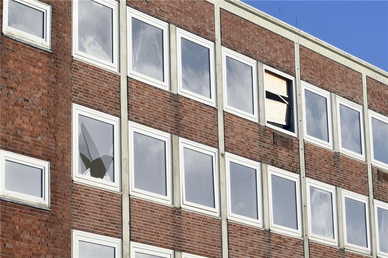 Bei Bauarbeiten im ehemaligen Verwaltungsgebäude der Deutschen See sind mehrere FBG-Mitarbeiter mit Asbest in Kontakt gekommen. 