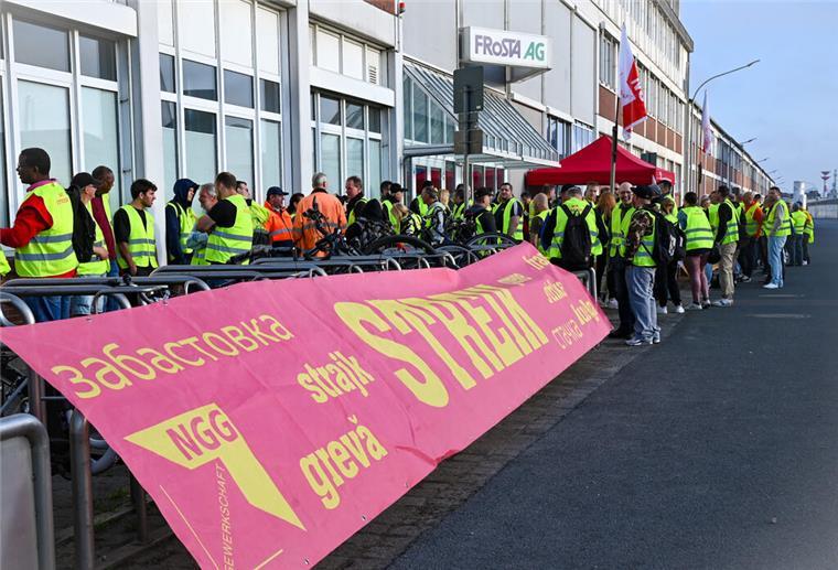 Verhandlungen stocken: Warnstreik bei Frosta in Bremerhaven Bei dem Tiefkühlkosthersteller Frosta in Bremerhaven gibt es in der Frühschicht von 6 bis 8 Uhr einen Warnstreik.