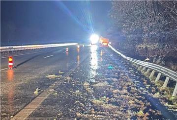 Bei dem Unfall auf der A27 entstand erheblicher Sachschaden.