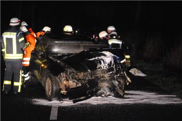 Bei dem Unfall zwischen Neuenlande und Rechtenfleth wurde das  Auto eines 23-Jährigen  völlig zerstört. 
