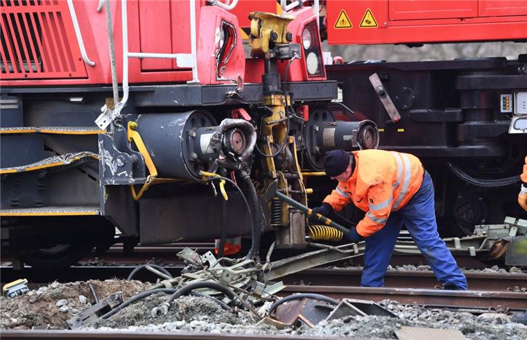 Bei dem Zugunglück in Cuxhaven entstand ein Schaden von mehreren Millionen Euro.