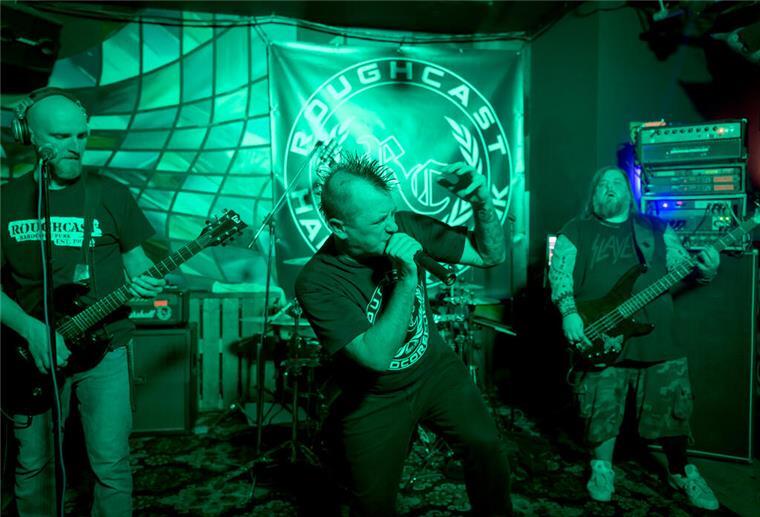 20 Stunden Livemusik in neun Kneipen - die Alte Bürger ist voll mit Power Bei den Bandnächten gibt es immer gut auf die Ohren.
