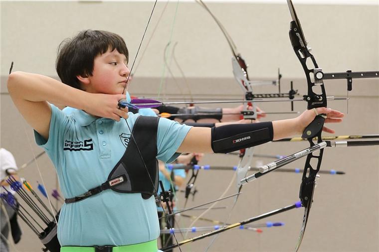 Bogenschießen: Seefelder Turnverein ist eine Talentschmiede Bei den Hallen-Meisterschaften des Nordwestdeutschen Schützenbundes holte der elf Jahre alte Tristan Müller den Titel in der Klasse der B-Schüler. Vor einem Jahr wurde der Seefelder Zweiter.