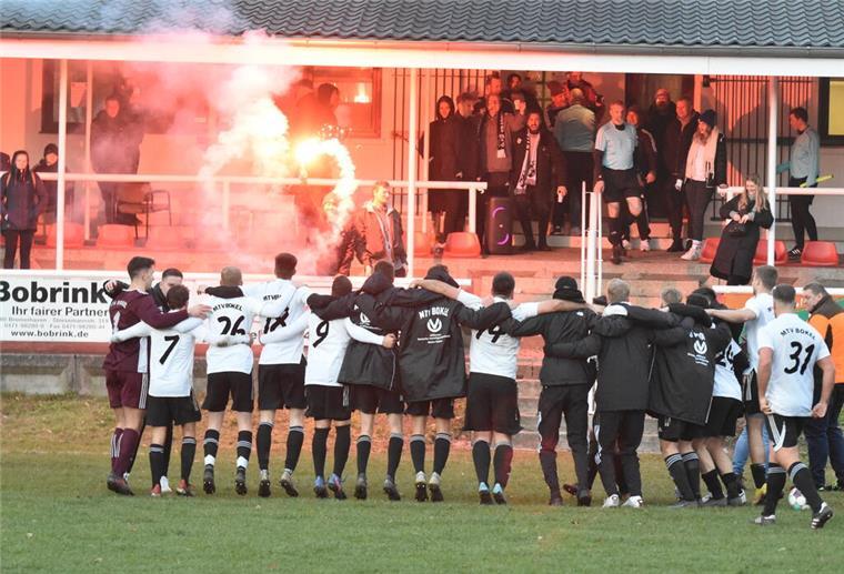 MTV Bokel kehrt in die Bezirksliga zurück Bei den Heimspielen auf dem Bätjerplatz herrscht immer gute Stimmung.