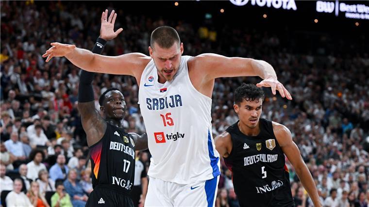 Eistonne ersehnt: Basketballer schleppen sich Richtung EM Bei der EM der größte deutsche Rivale: Serbien mit Nikola Jokic.