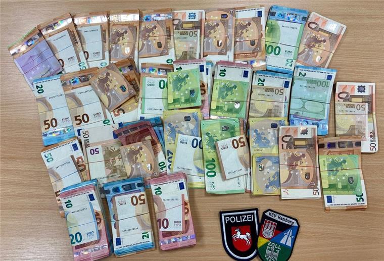 Sittensen: Autofahrer auf A1 unter Drogen und mit viel Geld im Auto Bei der Kontrolle machten Polizei und Zoll einen außergewöhnlichen Bargeldfund.
