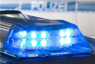 Bei der Polizei Bremerhaven wurde eine Sachbeschädigung durch Farbschmierereien in Leherheide angezeigt.