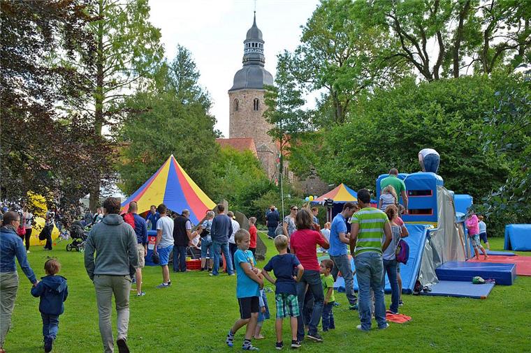 Bei der Premiere des "Kids World Festivals" vor zwei Jahren herrschte in Zeven noch Kurze-Hosen-Wetter. 