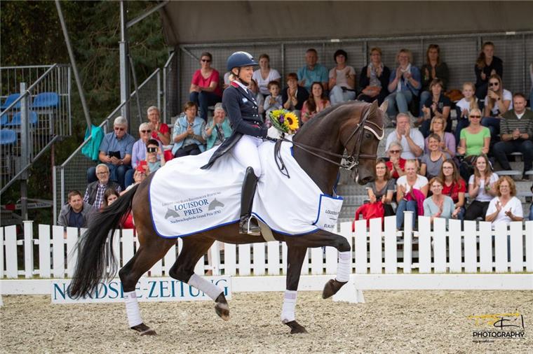 Elmloher Reitertage: Zusage für erneute Louisdor-Qualifikation Bei der Premiere im vergangenen Jahr sicherte sich Olympiasiegerin Ingrid Klimke den Sieg bei der Qualifikation für den Louisdor-Preis.