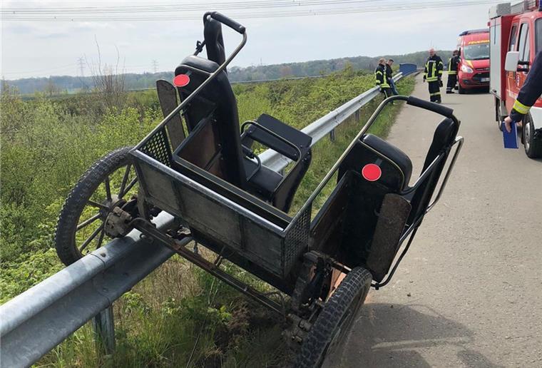 Stade: Kutsche überschlägt sich bei Unfall Kutsche überschlägt sich