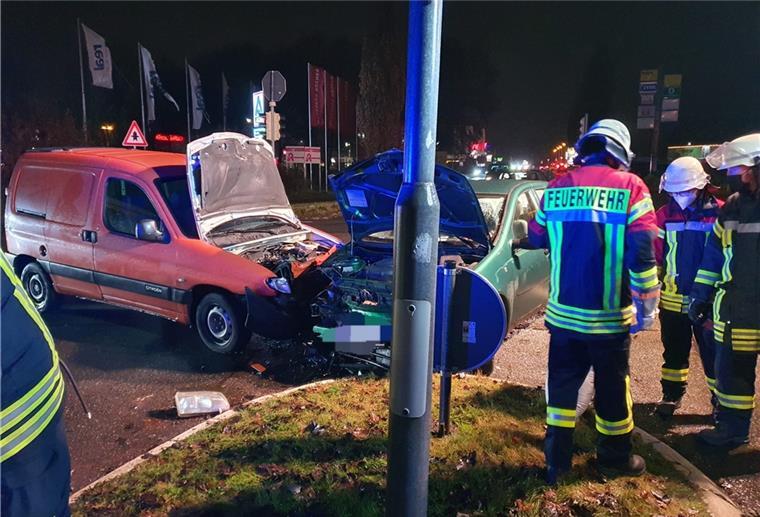 Spaden: Drei Verletzte bei Verkehrsunfall Ein Verkehrsunfall an einer Kreuzung