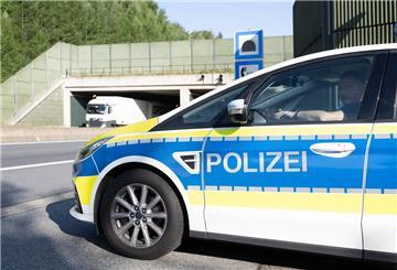 Bei einer Großrazzia in fünf Bundesländern wurden mehr als 100 illegal eingeschleuste Syrer entdeckt. (Symbolbild)