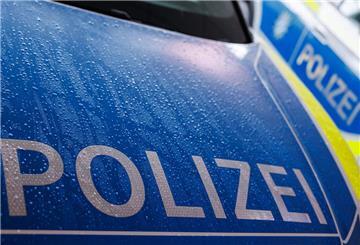  Zwei Streifenwägen der Polizei. 